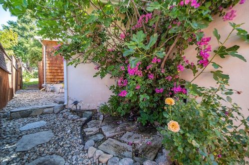 2930 Adams St, Glendale CA 91206-3422 exterior