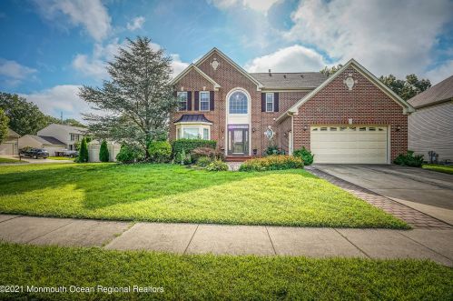 11 Tupelo Rd, Berkeley Township, NJ 08721-2183