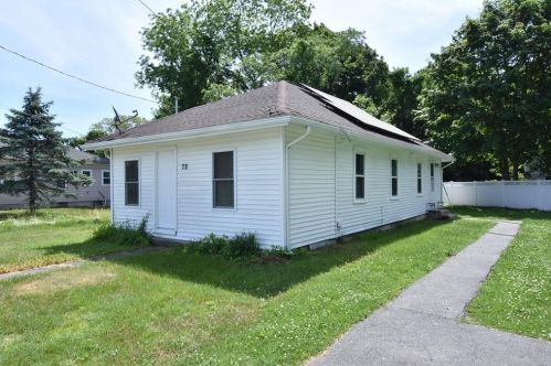 72 Symonds Ave, Warwick, RI 02889-3525