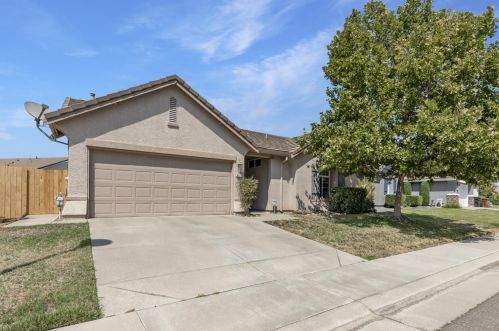 5717 Fire Poppy Dr, Elk Grove, CA 95757-2847