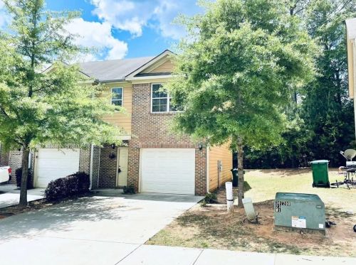 3039 Bonnes Dr, Lithonia, GA 30038-1576