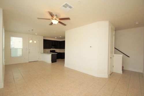 2216 Creekside Ln, Georgetown, TX 78626-8648