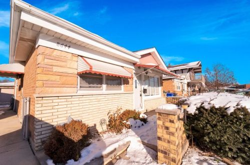 8644 Lincoln Dr, Lyons IL  60534-1601 exterior