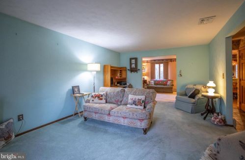 5160 Grandview Rd, Hanover PA 17331-7885 exterior