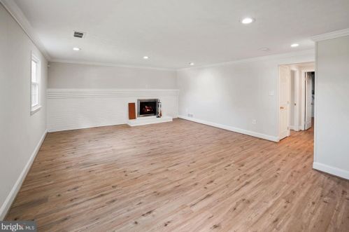 14604 Cobblestone Dr, Silver Spring MD 20905-5807 exterior