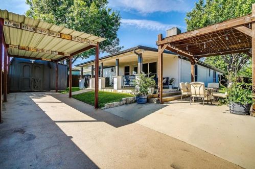 7105 Ashbourne Way, Fort Worth TX  76133-8924 exterior