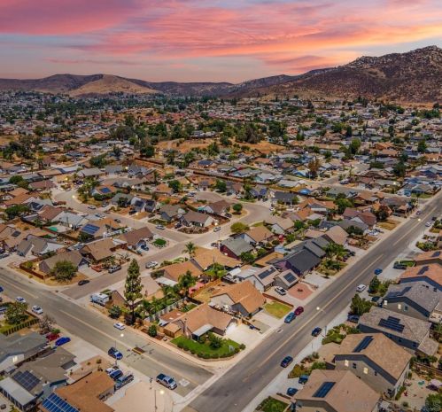 10004 Los Ranchitos Rd, Lakeside, CA 92040-2724