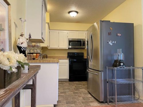 7000 Lincoln Dr, Fort Worth TX  76182-7662 exterior