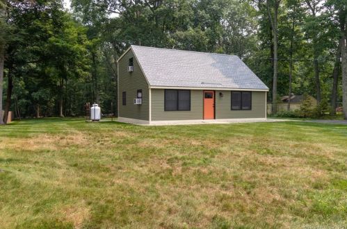 30 Myrna Dr, East Hampton, CT 06447-1131