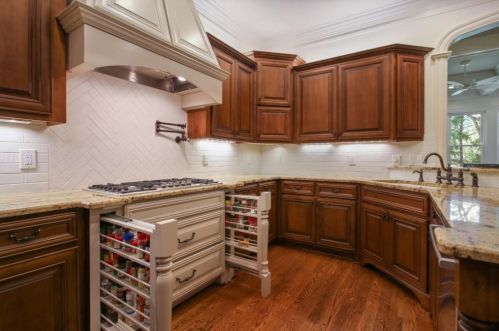 34 High Top Cir, Atlanta GA  30328-5934 exterior