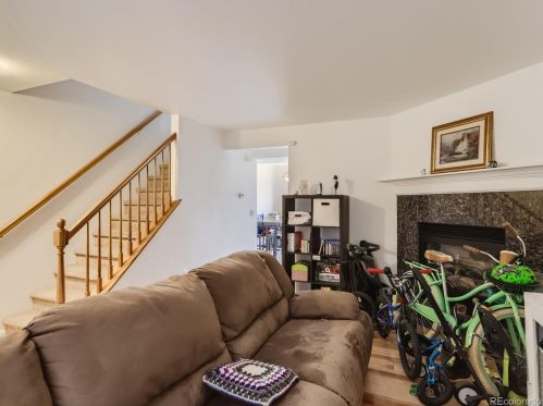 954 Monroe Ave, Loveland CO  80537-4945 exterior