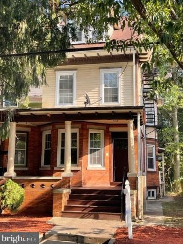 232 Hillcrest Ave, Trenton, NJ 08618-3410