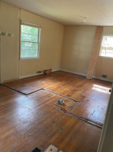 1251 Carolyn St, Marietta GA  30062-3551 exterior
