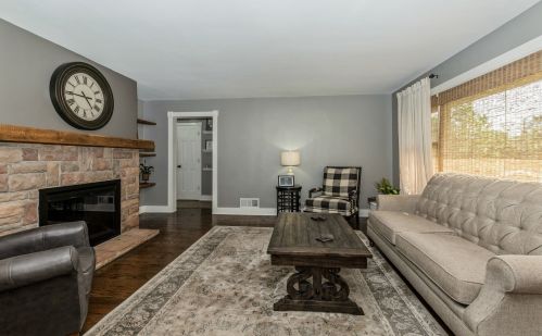 12643 Harold Ave, Palos Heights, IL 60463-1323