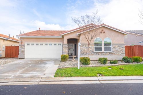 2992 La Vina Cir, Los Banos, CA 93635-9497