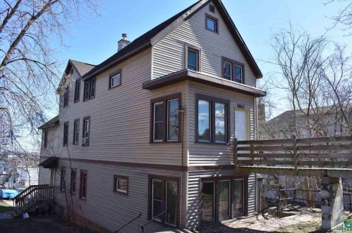 1812 2nd St, Duluth, MN 55812-1738