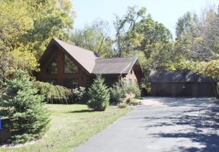 143 Lakeside Pl, Oak Run, IL 61428-9681