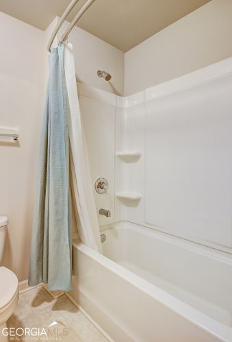 3843 Hempstead Way, Atlanta GA  30331-5268 exterior