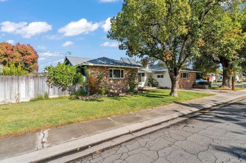 1902 La Villa Rose Ct, Modesto, CA 95350-3127