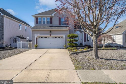 23 Peaksail Dr, Berkeley Township, NJ 08721-1528
