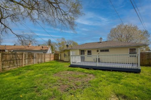 1601 180 Pl, Hammond IN 46324-3308 exterior