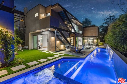1011 Georgina Ave, Santa Monica CA  90402-2025 exterior