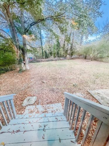 3267 Creekwood Dr, Rex GA 30273-2117 exterior