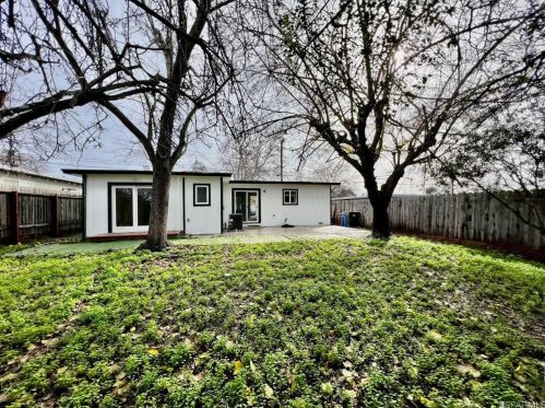 2847 Avon Ave, Concord CA  94520-5432 exterior