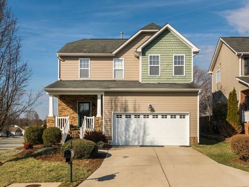 698 Triple Crown Ct, Whitsett, NC 27377-8708
