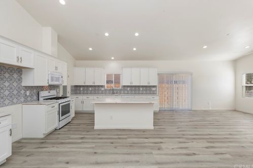 4847 Hedrick Ave, Riverside CA  92505-1367 exterior