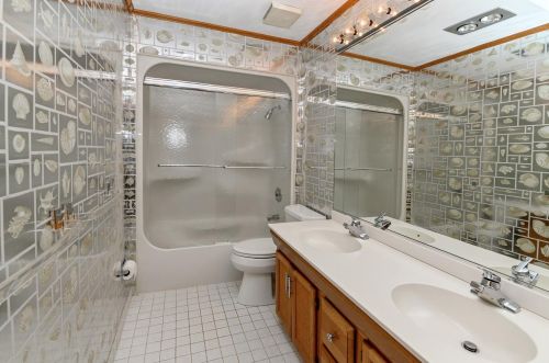 601 Chardonnay Rdg, Cincinnati OH 45226-1732 exterior