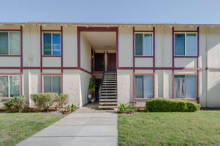 825 Oak Grove Rd, Concord CA 94518-3502 exterior