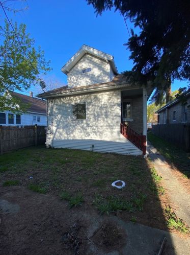 11352 Eggleston Ave, Chicago, IL 60628-4736