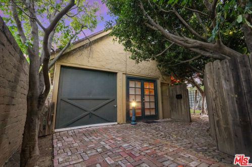 1212 Cedar St, Glendale CA  91207-1427 exterior