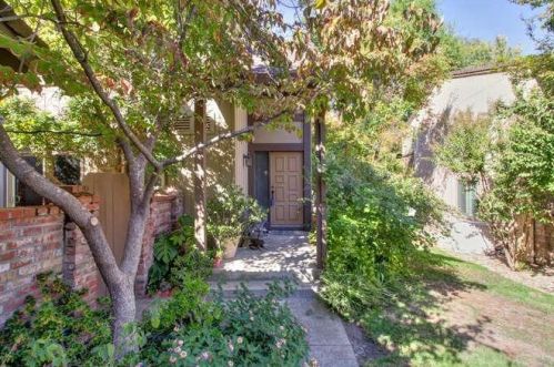 6911 Monticello Ct, Citrus Heights, CA 95621-4318