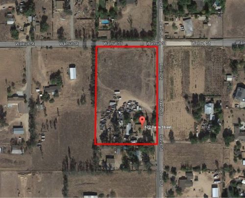 622 Davis St, Ramona, CA 92065-1706