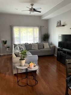5033 Chicago Ave, Chicago, IL 60651-3004