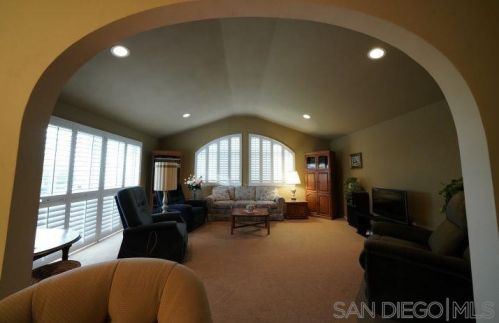 3212 Mercer Ln, San Diego, CA 92122-2324