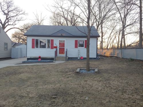 605 Ida St, Joliet, IL 60436-2725