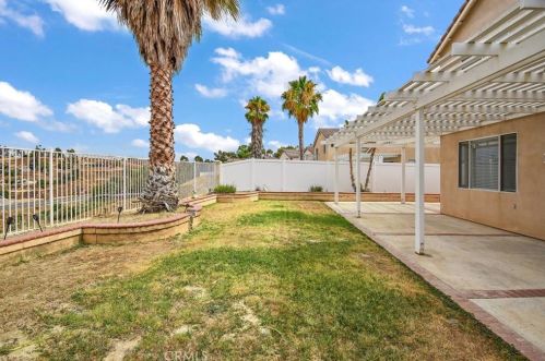 17446 Meadow Rock Dr, Riverside CA  92503-8706 exterior
