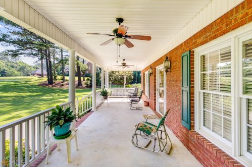 95 Twin Lakes Dr, Carrollton, GA 30116-4893