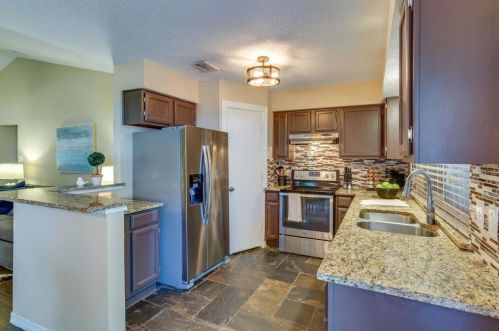 1241 Sicily Dr, Garland TX 75040-4257 exterior