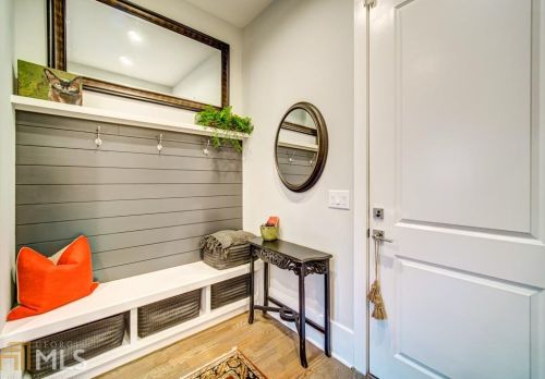2382 Ewing Dr, Atlanta GA  30319-3929 exterior