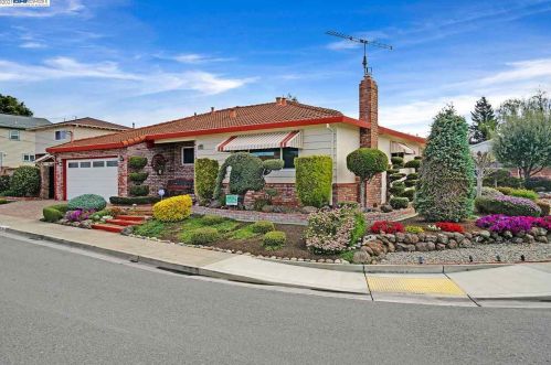 20194 Sheldon Ct, Hayward, CA 94546-4610