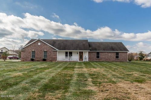 12655 Hudgens Rd, Marion, IL 62959-8129