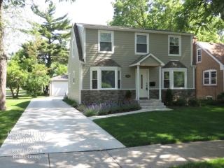 1938 Harrison St, Glenview IL  60025-5071 exterior