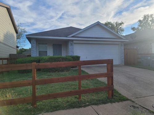 235 Clf Hts Cir, Dallas TX  75241-5330 exterior