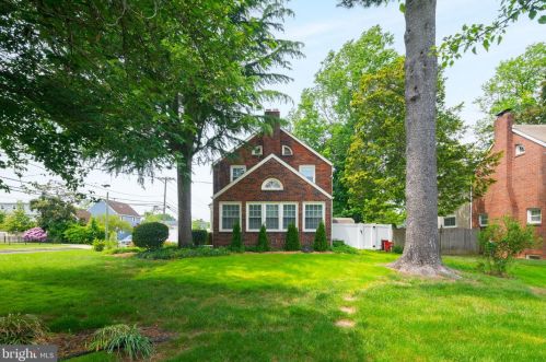 207 Crystal Lake Ave, Haddonfield NJ  08033-3200 exterior