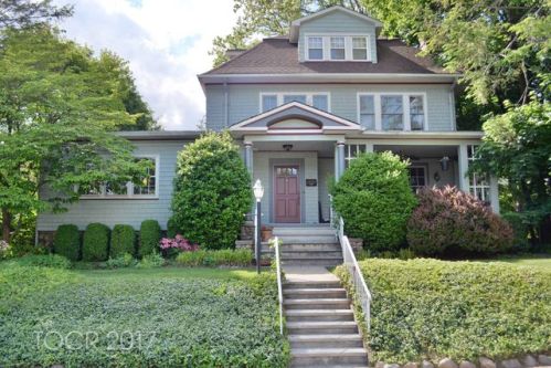 120 Claremont Rd, Ridgewood, NJ 07450-4111