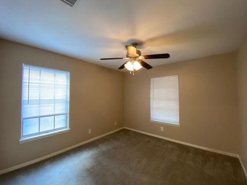 8709 Donna Gail Dr, Austin TX  78757-6955 exterior